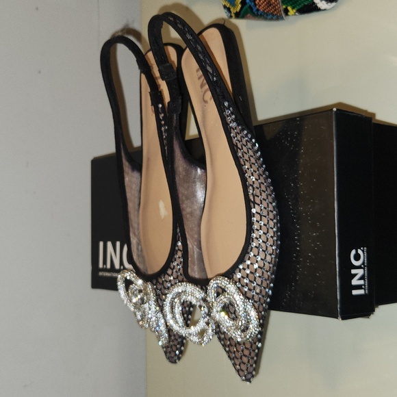 Women's Fashionable & Bold Colored Snake Print Flat Sandals Size 7 - Picture 4 of 4